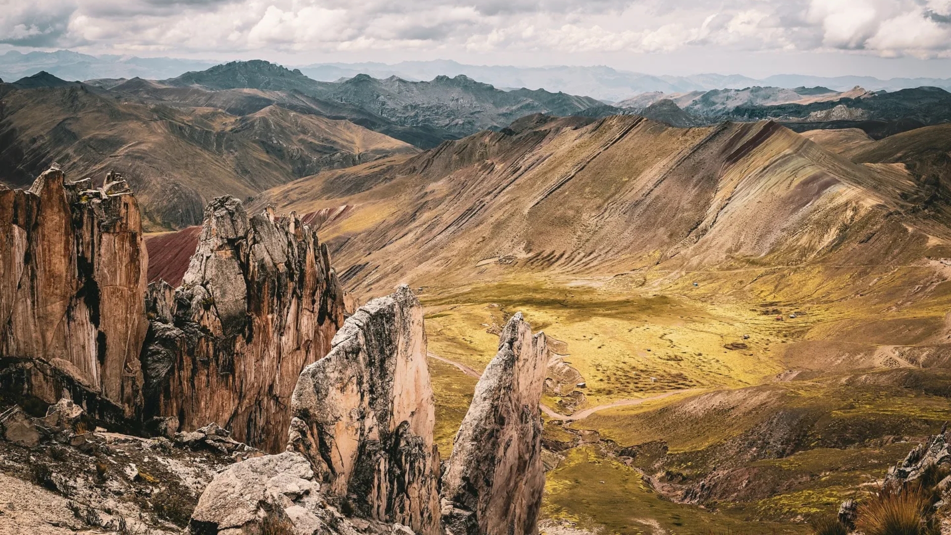Full-Day Trek to Palcoyo Rainbow Mountain – Explore Colorful Peaks and Breathtaking Scenery Near Cusco