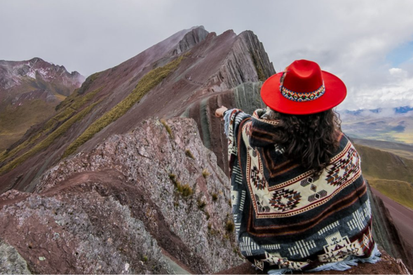 Full-Day Trek to Pallay Poncho – Discover Sharp Colors and Mountain Beauty in the Andes