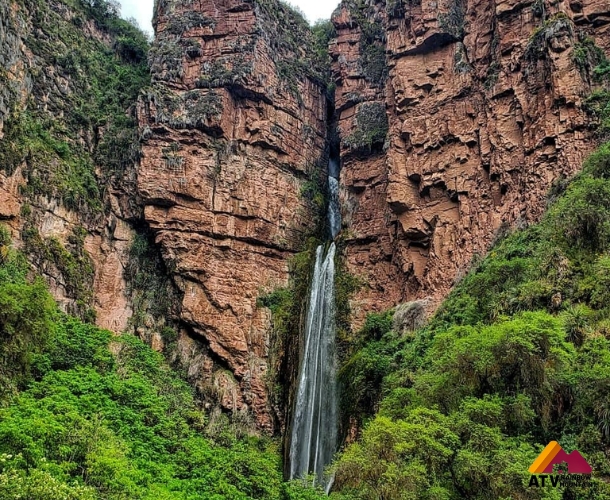 Tour Catarata Perolniyoc y Raqaypata – Trekking desde Cusco