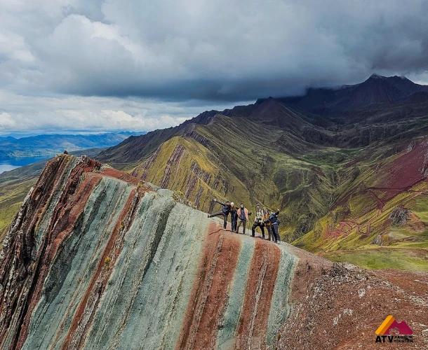 Contrasts: Pallay Punchu and Langui Lagoon