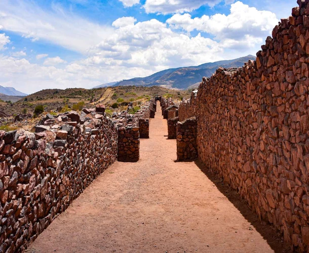 Pikillacta: Wari Culture Urbanism