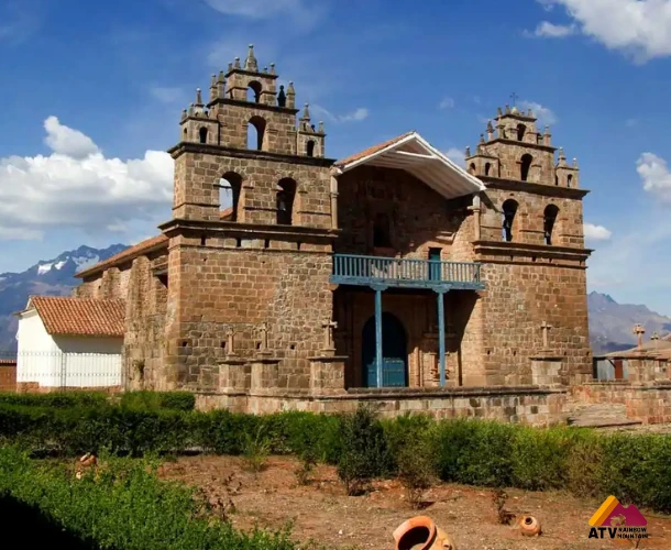 Tiobamba: Colonial Architecture of the Andes